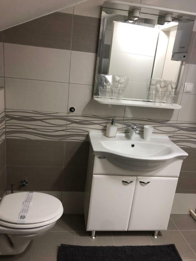 Hôtel Apartman Koprivnica **** Extérieur photo